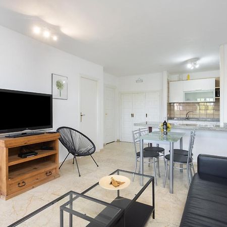 Apartment With Private Garden ปูแอร์โตเดลาครูซ ภายนอก รูปภาพ