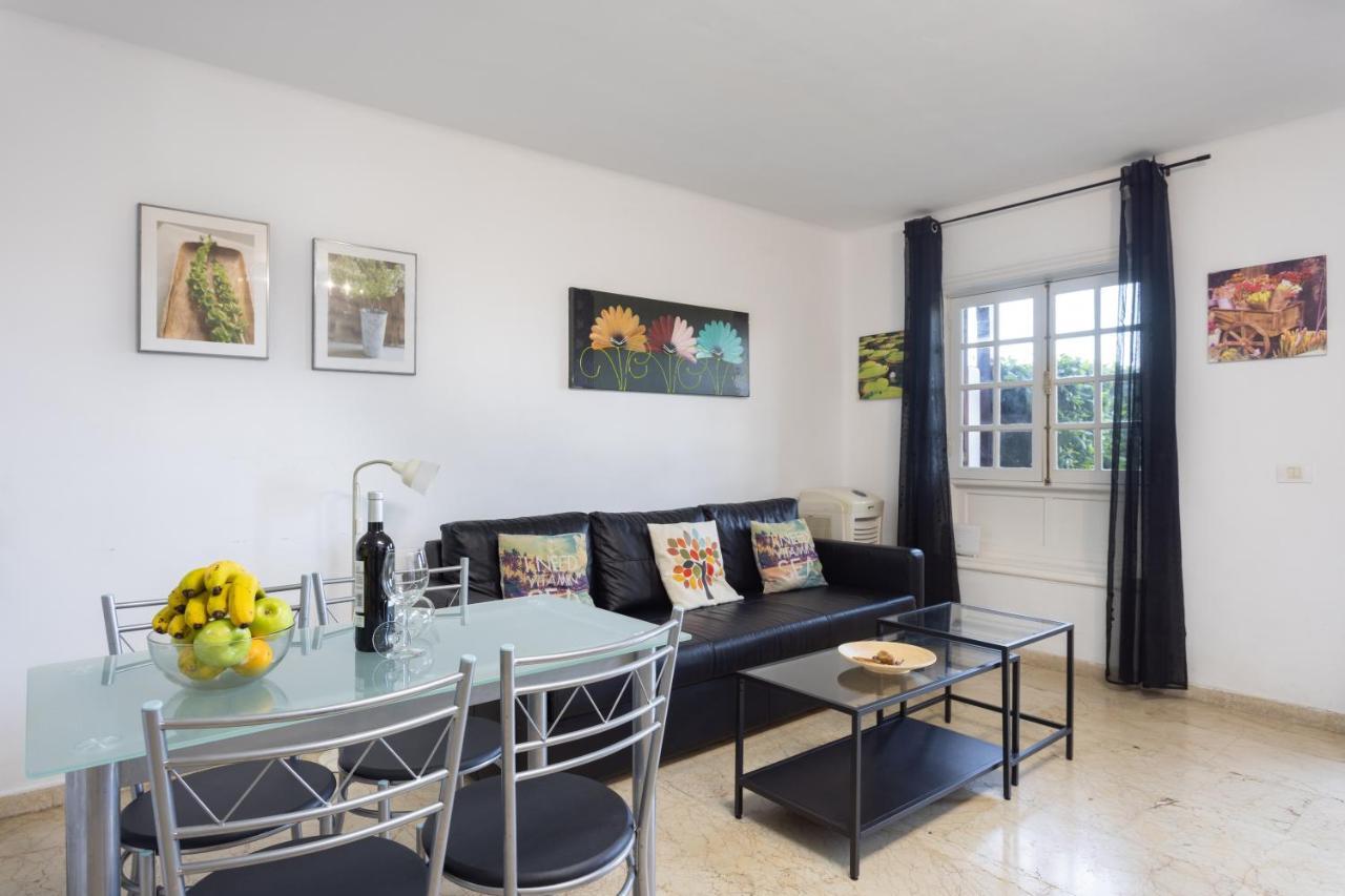 Apartment With Private Garden ปูแอร์โตเดลาครูซ ภายนอก รูปภาพ
