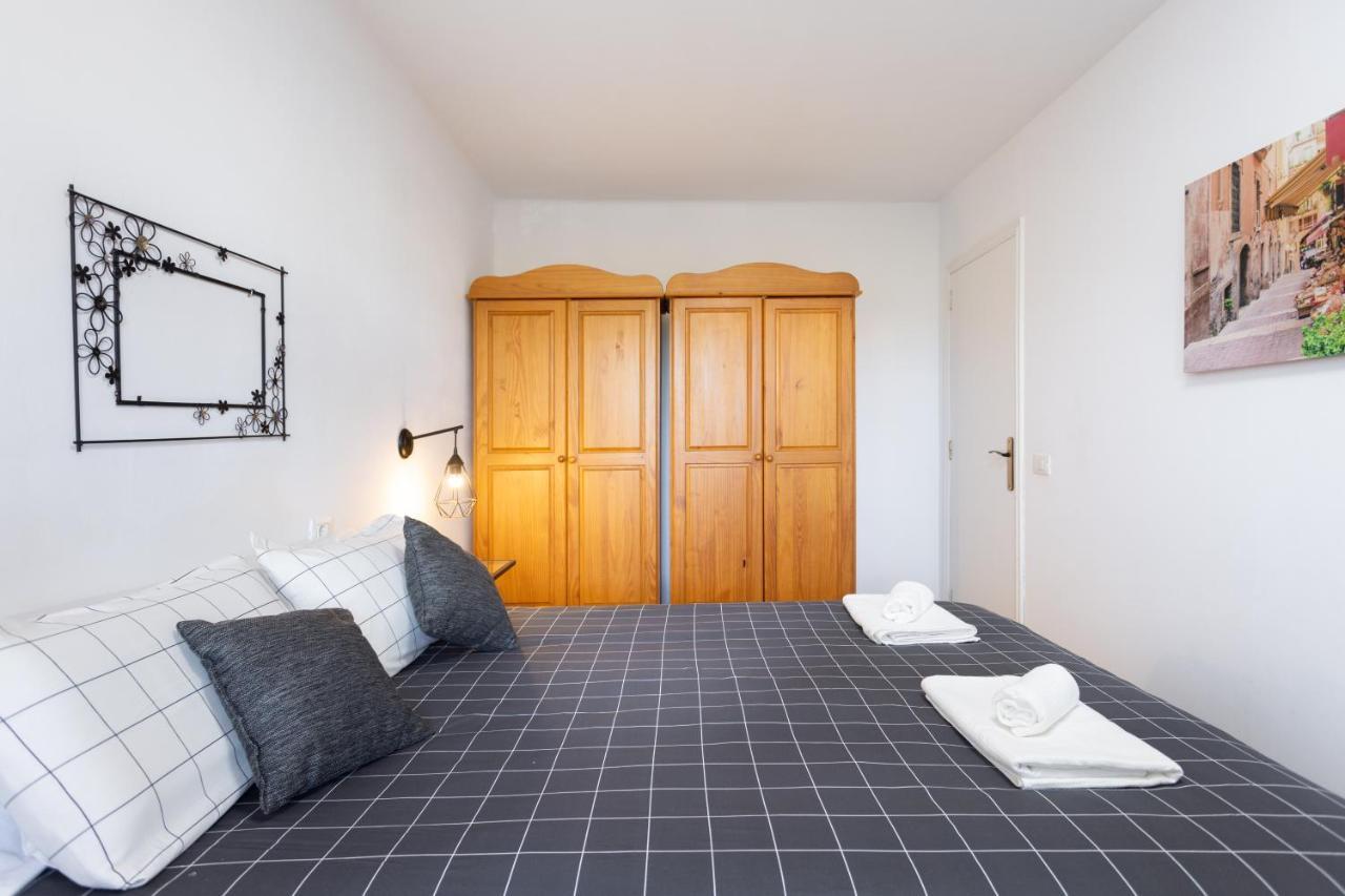 Apartment With Private Garden ปูแอร์โตเดลาครูซ ภายนอก รูปภาพ
