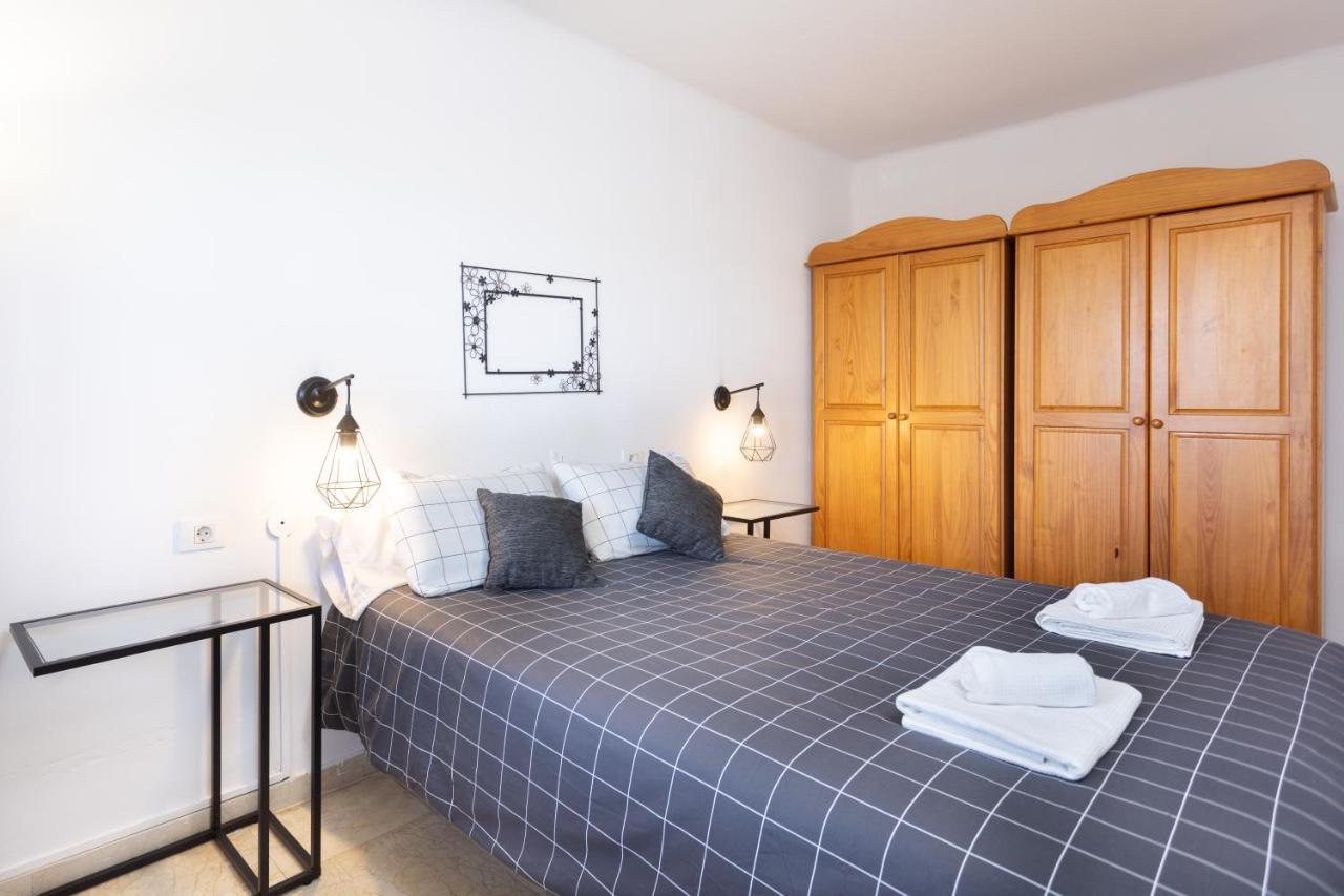 Apartment With Private Garden ปูแอร์โตเดลาครูซ ภายนอก รูปภาพ